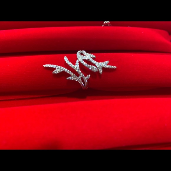 Silver ring - Picture 1 of 2